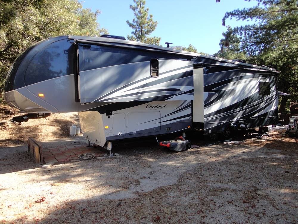 2018 Cardinal 3850RL by Forest River from Pop RVs in Idyllwild, California