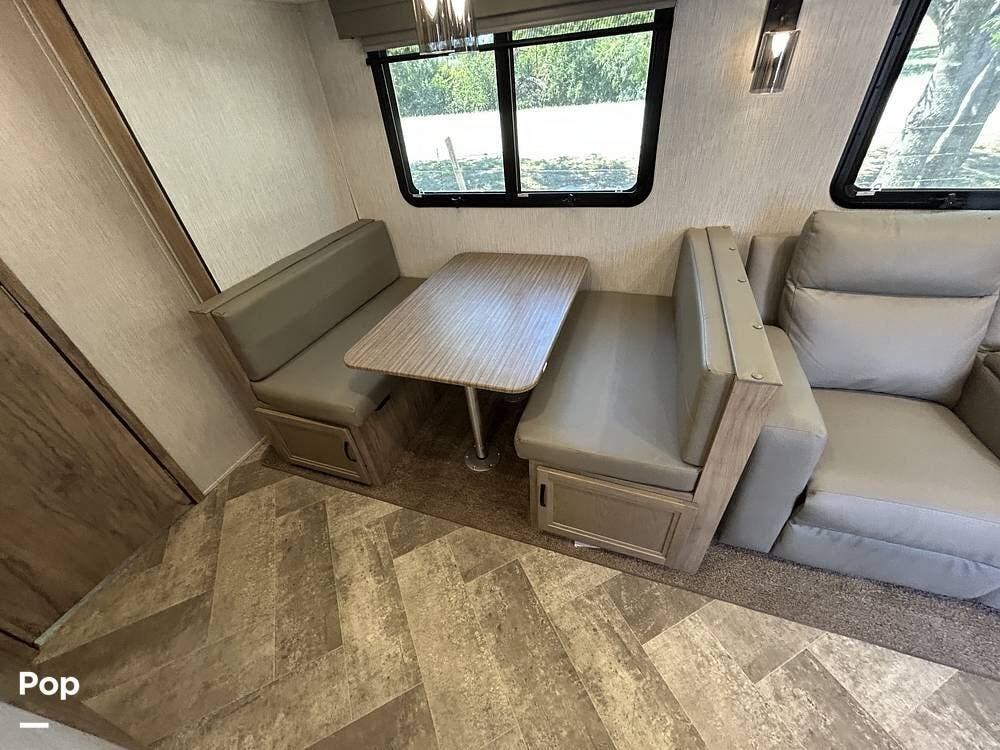 Used 2022 Palomino Solaire Ultra-Lite 320TSBH available in Sanger, Texas