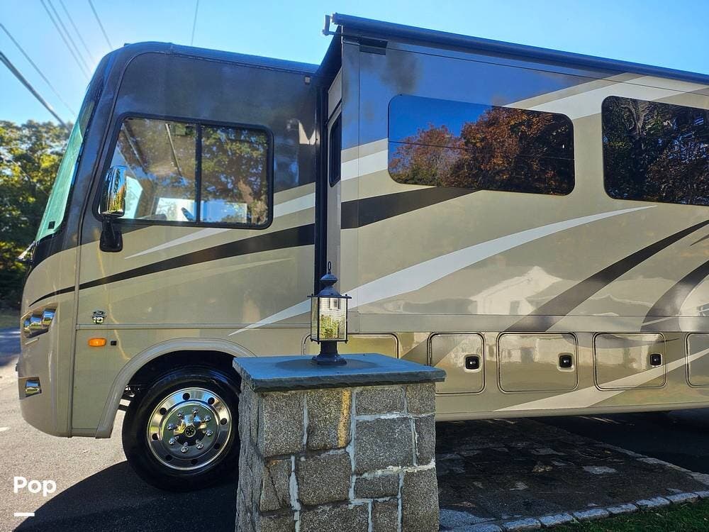 2020 Forest River Georgetown GT5 36B5 - Used Class A For Sale by Pop RVs in Orange, Connecticut features Slideout, Leveling Jacks, Generator, Awning, Air Conditioning