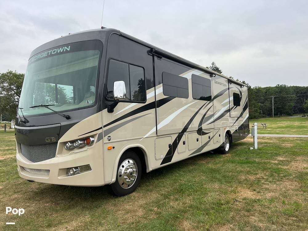 2020 Forest River Georgetown GT5 36B5 - Used Class A For Sale by Pop RVs in Orange, Connecticut features Leveling Jacks, Awning, Slideout, Generator, Air Conditioning