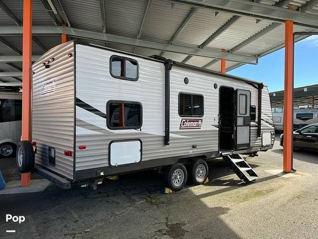 2020 Coleman Lantern 274BH - Used Travel Trailer For Sale by Pop RVs in Cornelius, Oregon features Air Conditioning, Awning, Leveling Jacks