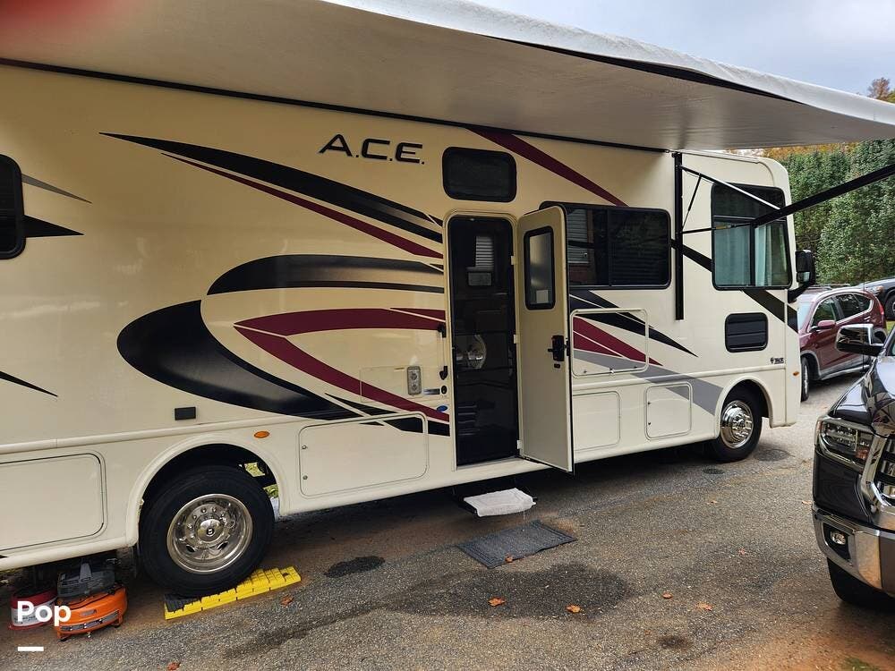 2023 Thor Motor Coach A.C.E. 32B - Used Class A For Sale by Pop RVs in Lewisville, North Carolina features Slideout, Generator, Leveling Jacks, Air Conditioning, Awning