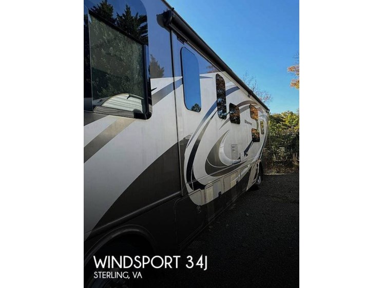 Used 2018 Thor Motor Coach Windsport 34j available in Sterling, Virginia