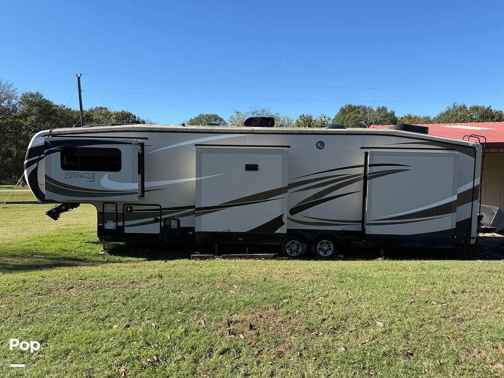 2015 Pinnacle 38FLSA by Jayco from Pop RVs in Emory, Texas