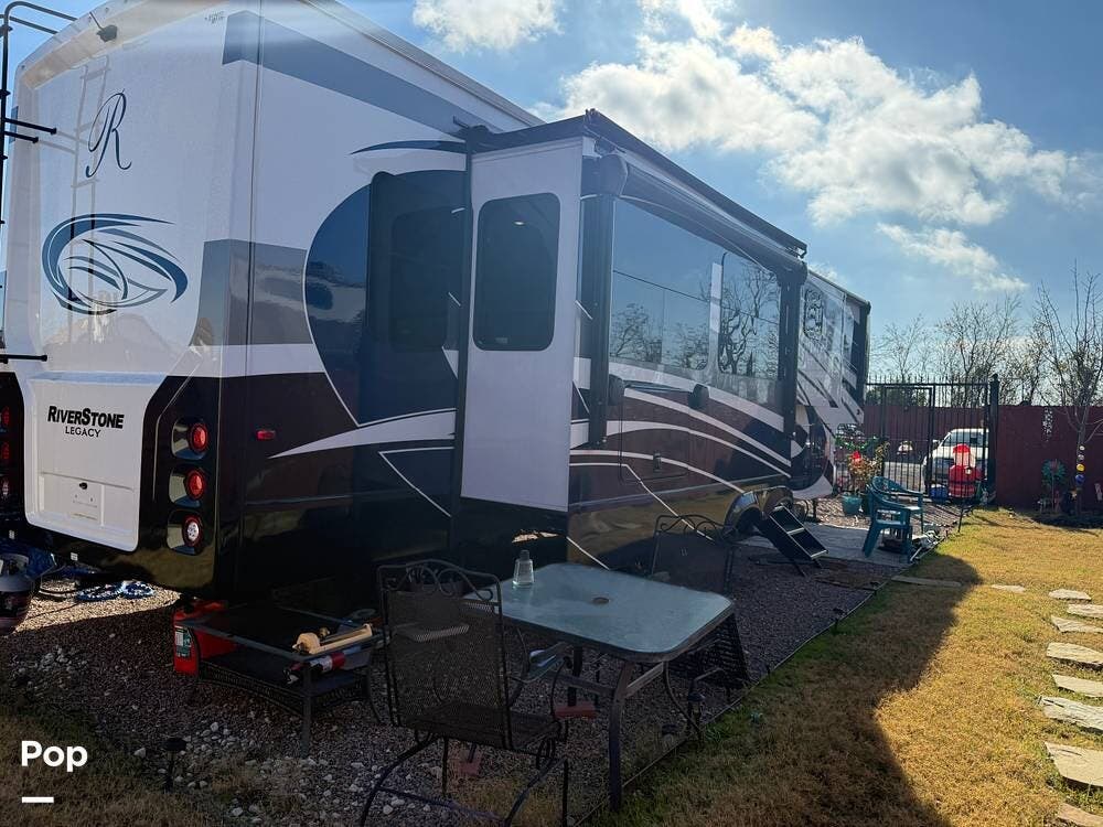2022 RiverStone 39RKFB by Forest River from Pop RVs in Princeton, Texas