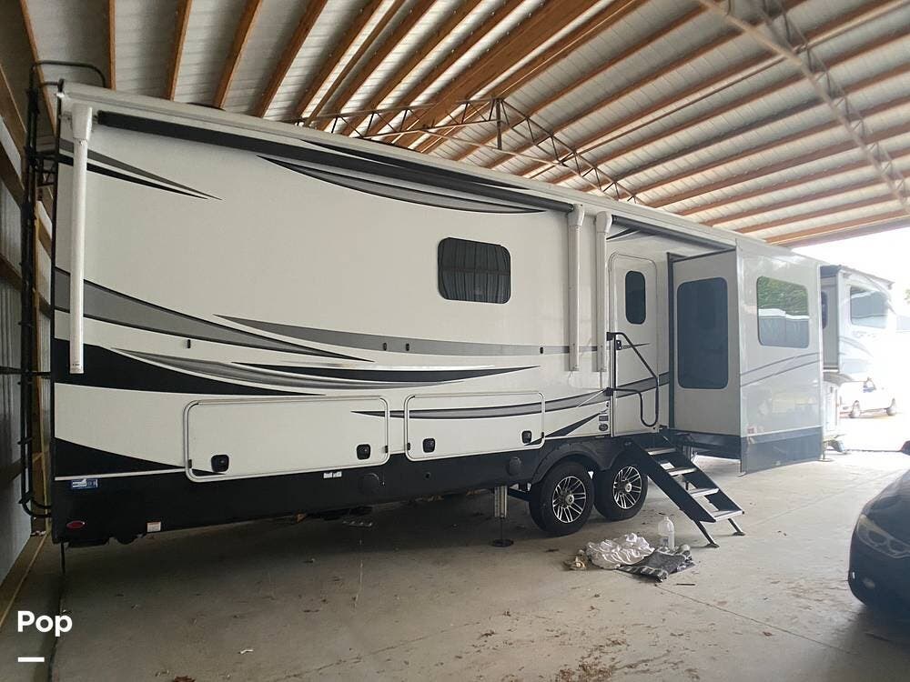 2022 North Point 382FLRB by Jayco from Pop RVs in Phenix City, Alabama