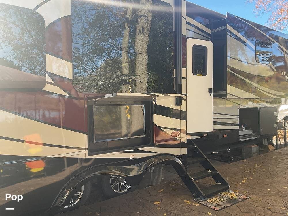 2021 Beacon 39GBB by Vanleigh from Pop RVs in Liverpool, Pennsylvania