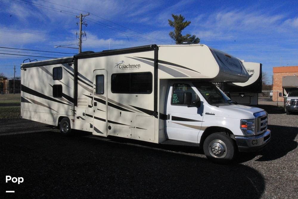 Used 2020 Coachmen Freelander 31BH available in Moraine, Ohio