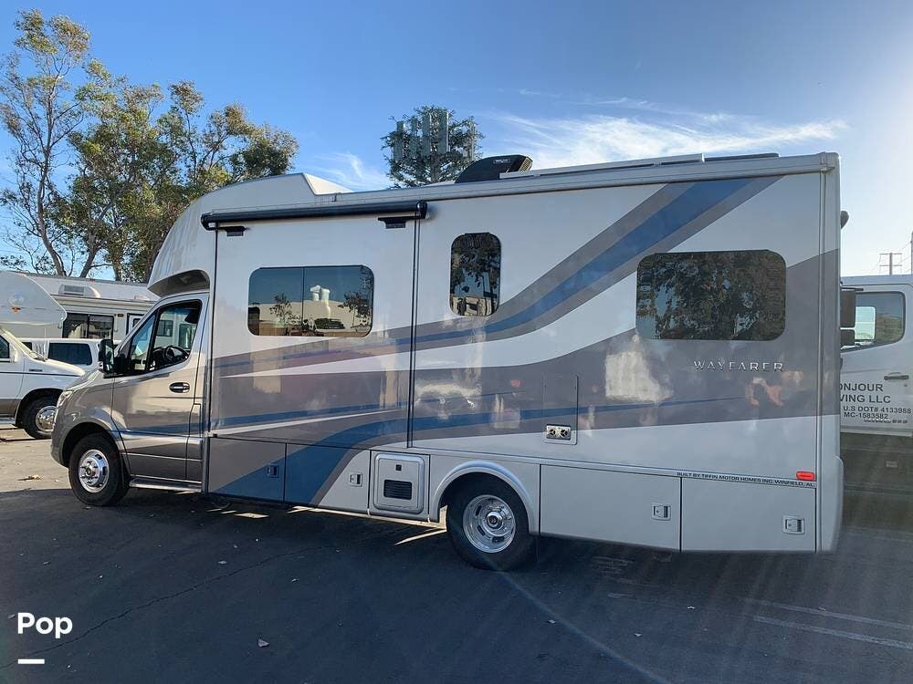 2021 Tiffin Wayfarer 25SW - Used Class C For Sale by Pop RVs in Santa Ana, California features Generator, Leveling Jacks, Slideout, Air Conditioning, Awning