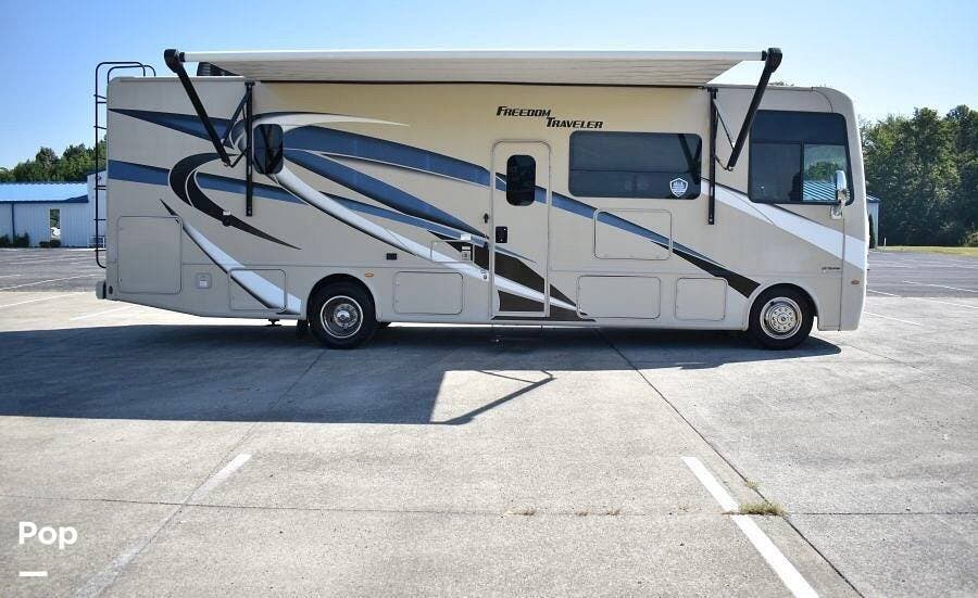 Used 2022 Thor America Freedom Traveler 30A available in Byhalia, Mississippi