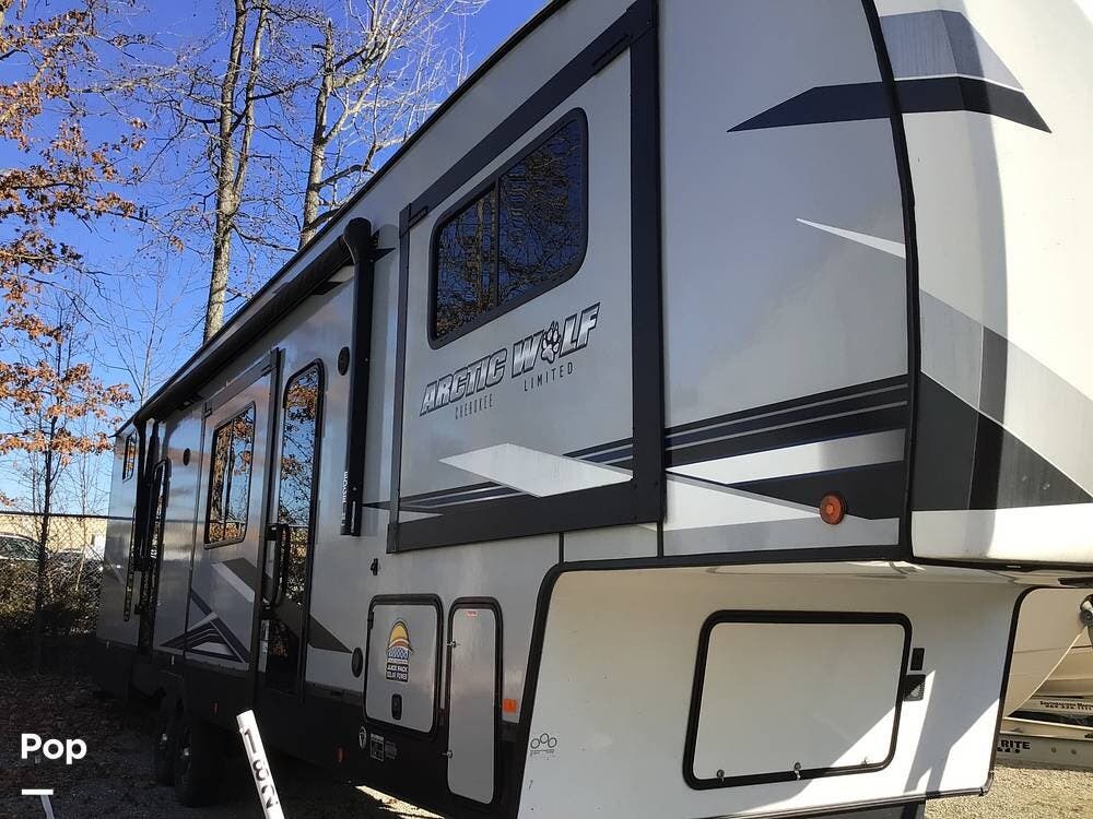 Used 2022 Cherokee Arctic Wolf 3990SUITE available in Rockville, Virginia