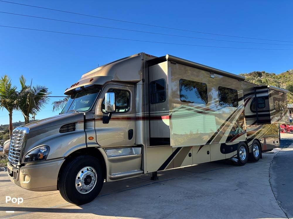 2018 Renegade 3000XM - Used Super C For Sale by Pop RVs in San Marcos, California features Air Conditioning, Slideout, Generator, Awning, Leveling Jacks
