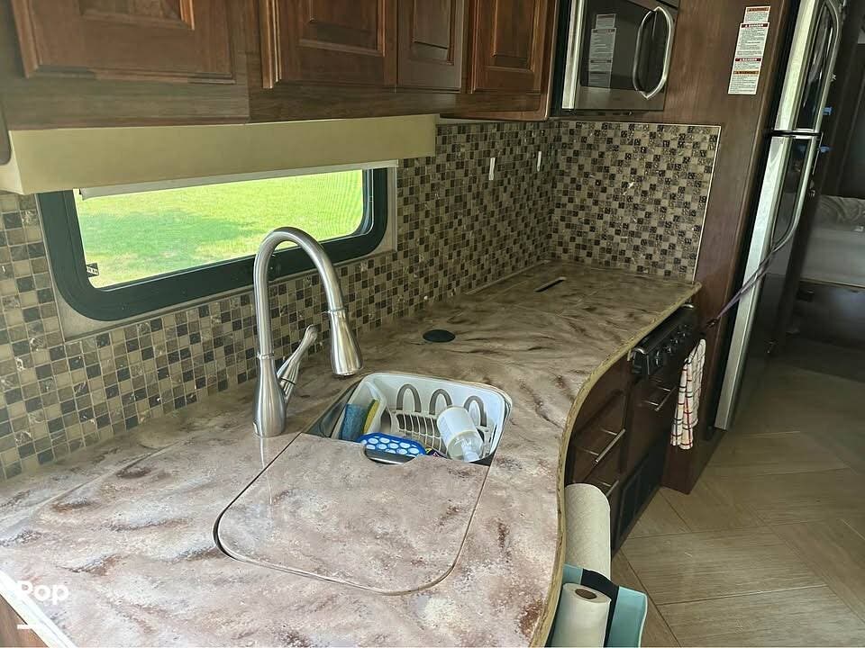 2017 Mirada 37LS by Coachmen from Pop RVs in Raleigh, North Carolina