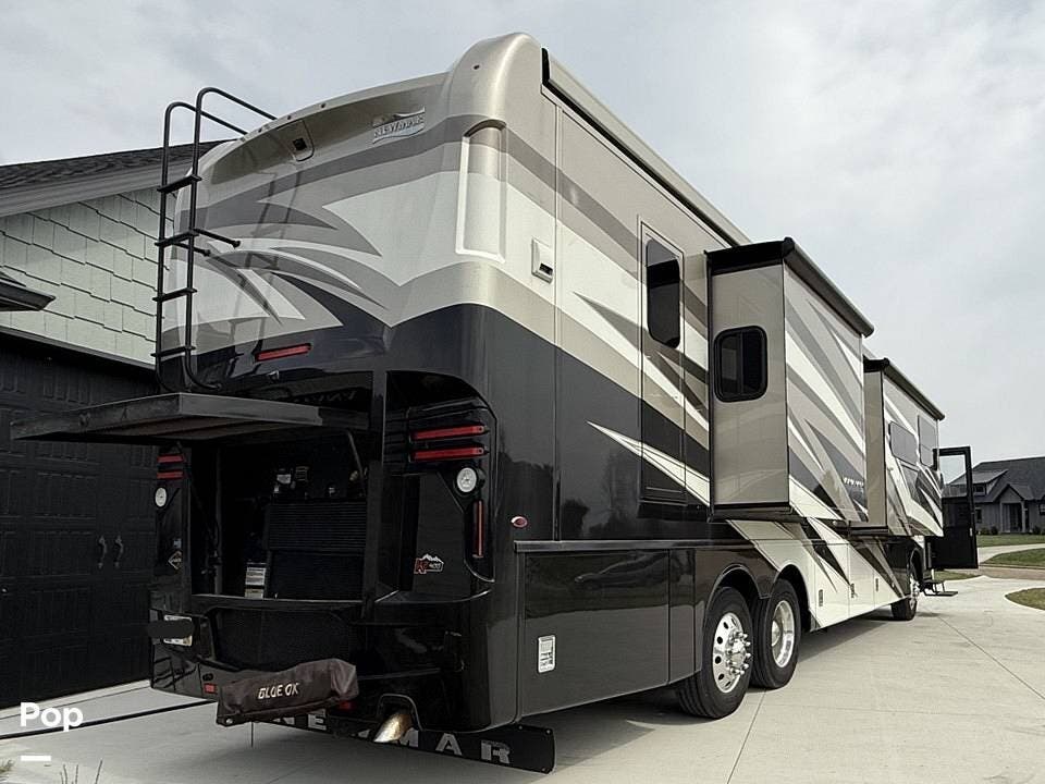 2021 Ventana 4037 by Newmar from Pop RVs in Mount Vernon, Ohio