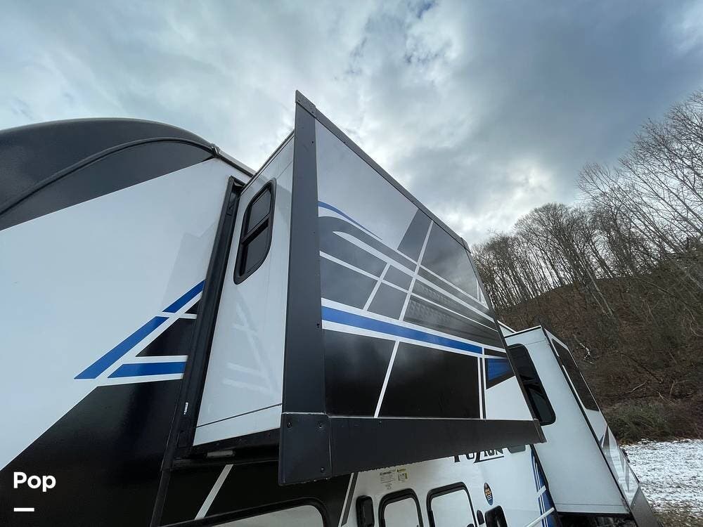 Used 2024 Keystone Fuzion 379 available in Tahlequah, Oklahoma