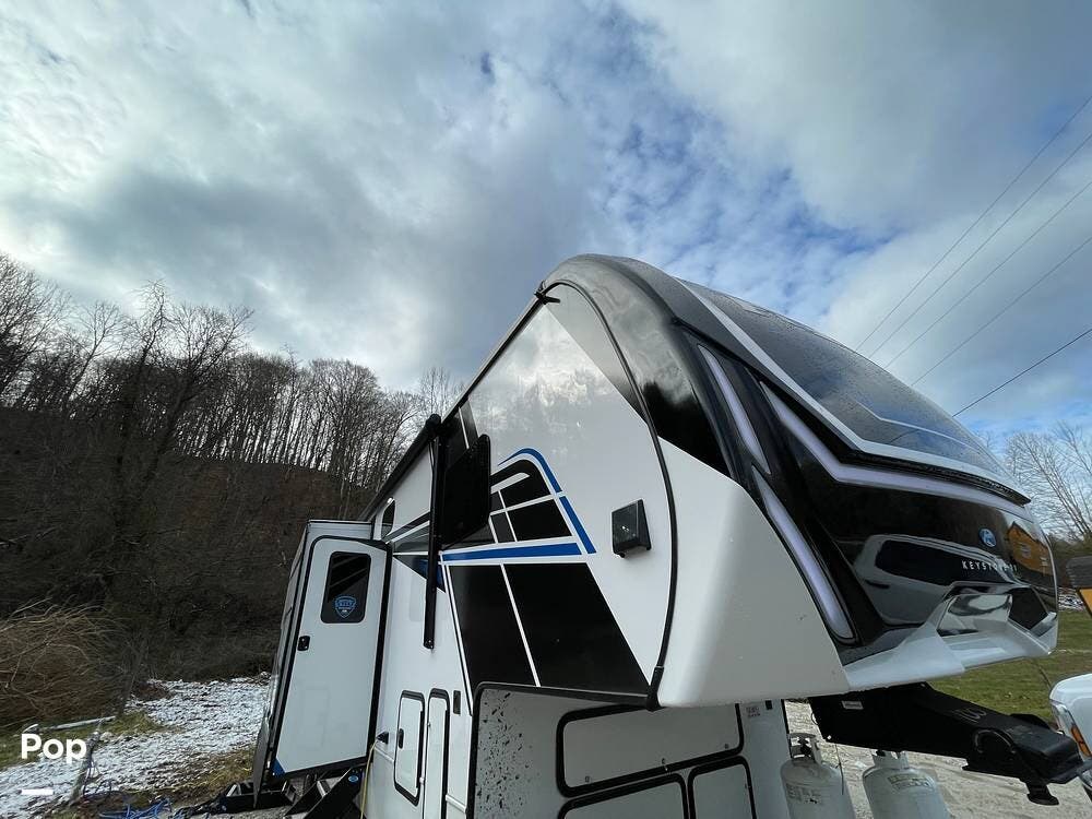 2024 Keystone Fuzion 379 - Used Toy Hauler For Sale by Pop RVs in Tahlequah, Oklahoma features Slideout, Air Conditioning, Awning, Leveling Jacks, Generator