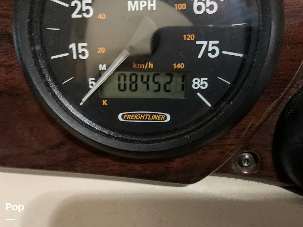 2004 Crescendo 8386 by Gulf Stream from Pop RVs in Richmond, Kentucky