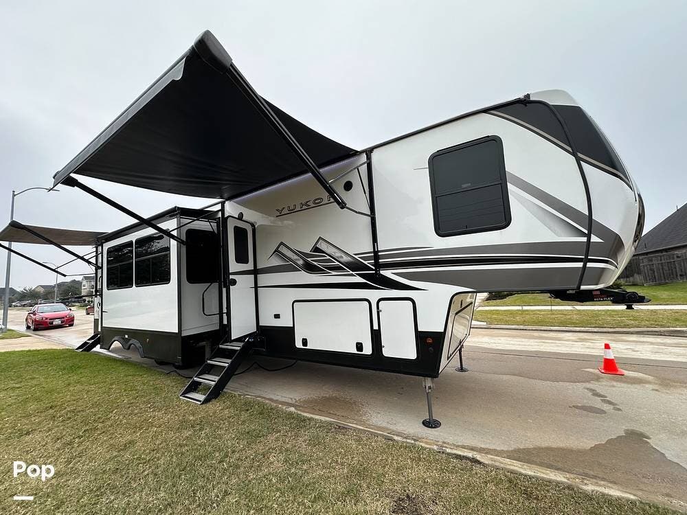 2023 Yukon 412BH by Dutchmen from Pop RVs in Fulshear, Texas