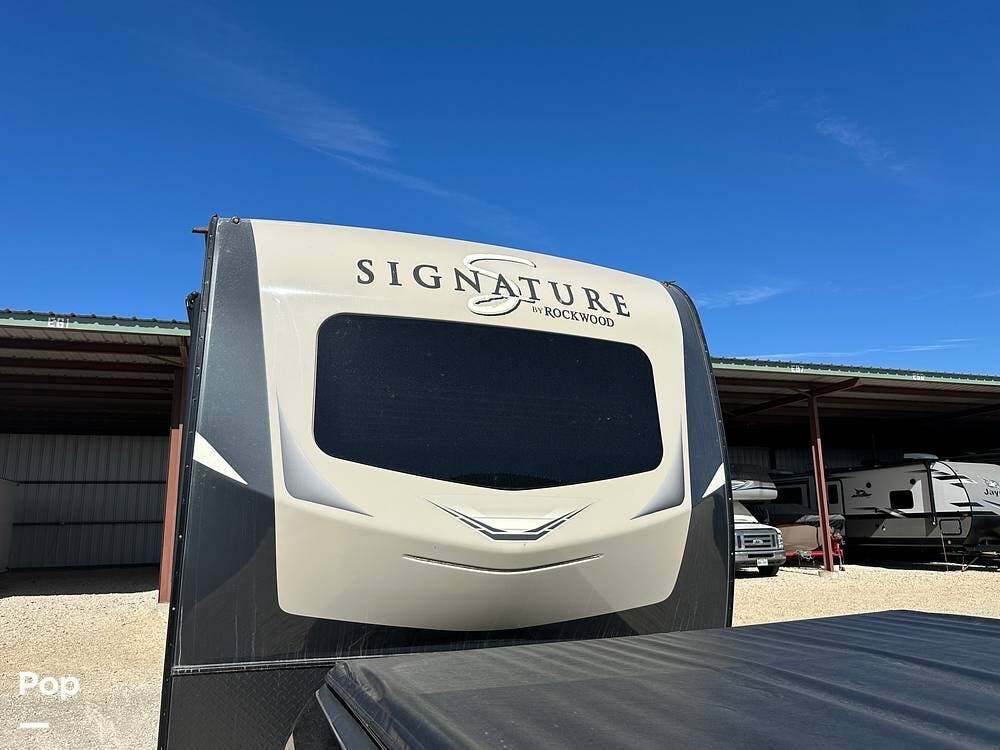 2020 Signature 8327SB by Rockwood from Pop RVs in New Braunfels, Texas