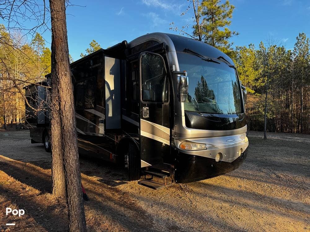 Used 2005 Fleetwood Revolution LE 40L available in Prattville, Alabama