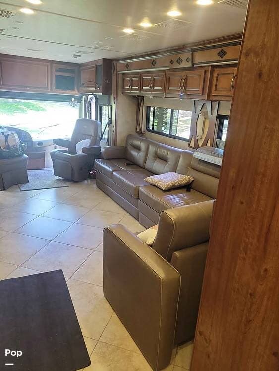 2014 Expedition 38S by Fleetwood from Pop RVs in Tiverton, Rhode Island