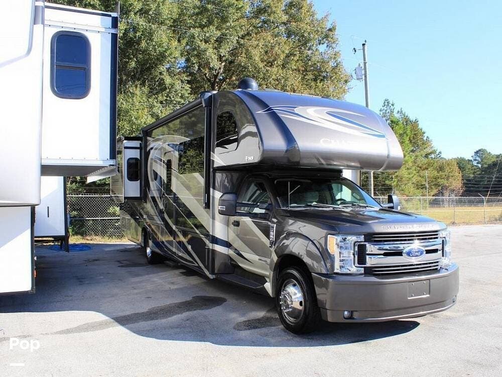 2017 Thor Motor Coach Chateau 35SF - Used Super C For Sale by Pop RVs in Locust, North Carolina features Awning, Slideout, Air Conditioning, Generator, Leveling Jacks