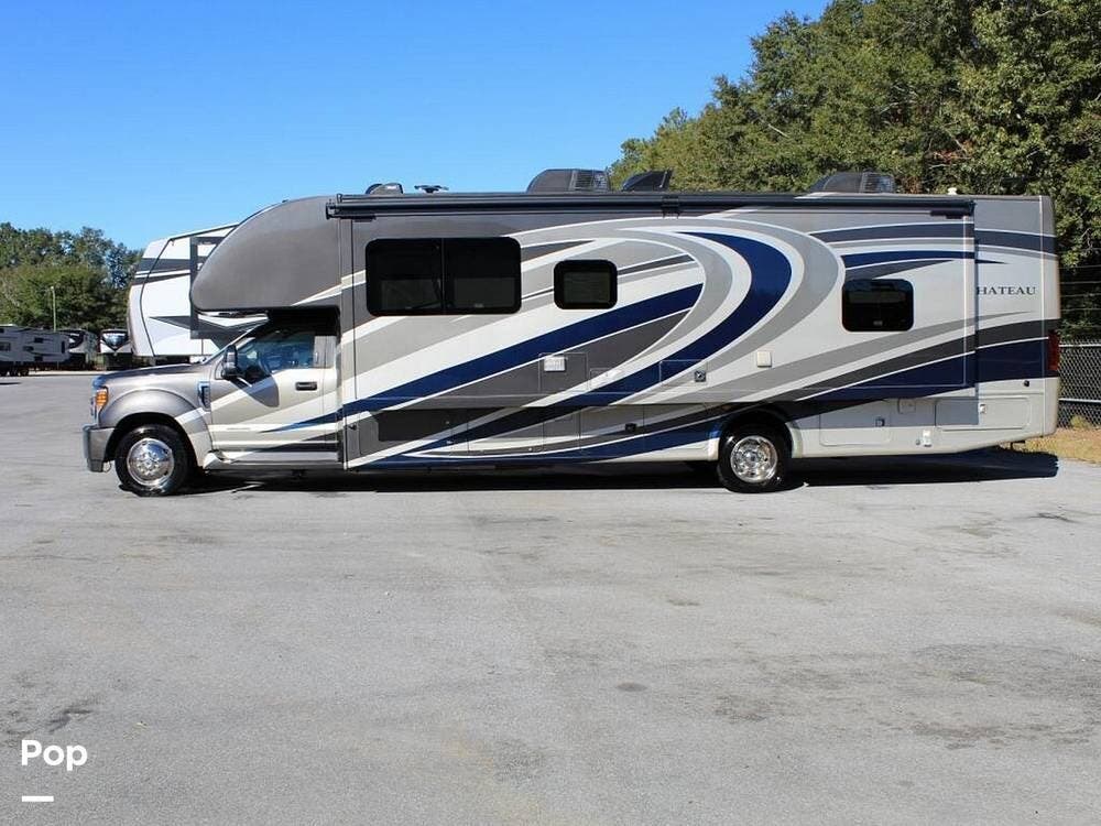 2017 Chateau 35SF by Thor Motor Coach from Pop RVs in Locust, North Carolina
