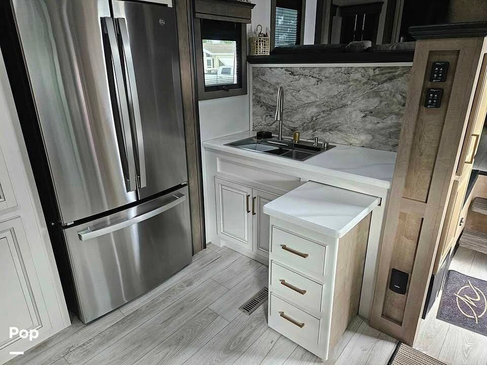 2025 Keystone Montana Legacy 3941FO RV for Sale in Sarasota, FL 34240 438843