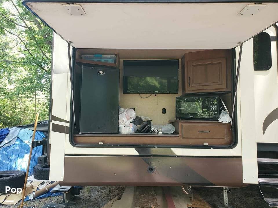 Used 2015 Jayco Eagle Premier 375BHFS available in Cumberland, Virginia
