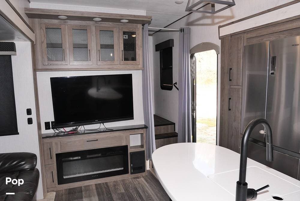 Used 2021 Heartland ElkRidge 38RSRT available in Westover, Alabama