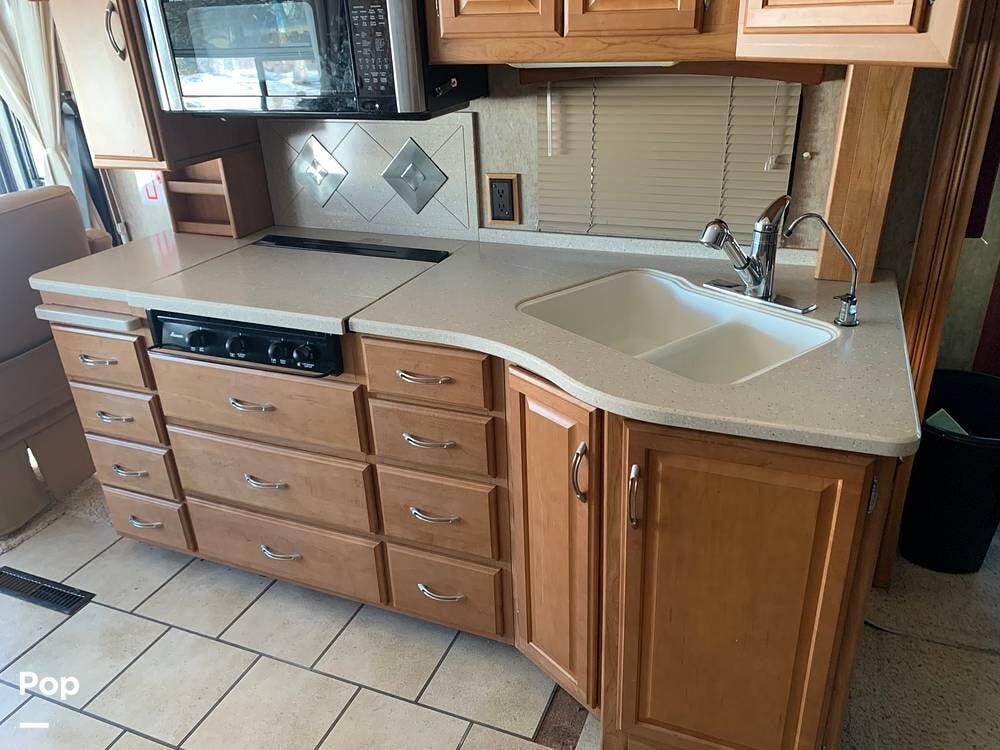 2007 Tour 40TD by Winnebago from Pop RVs in Arvada, Colorado