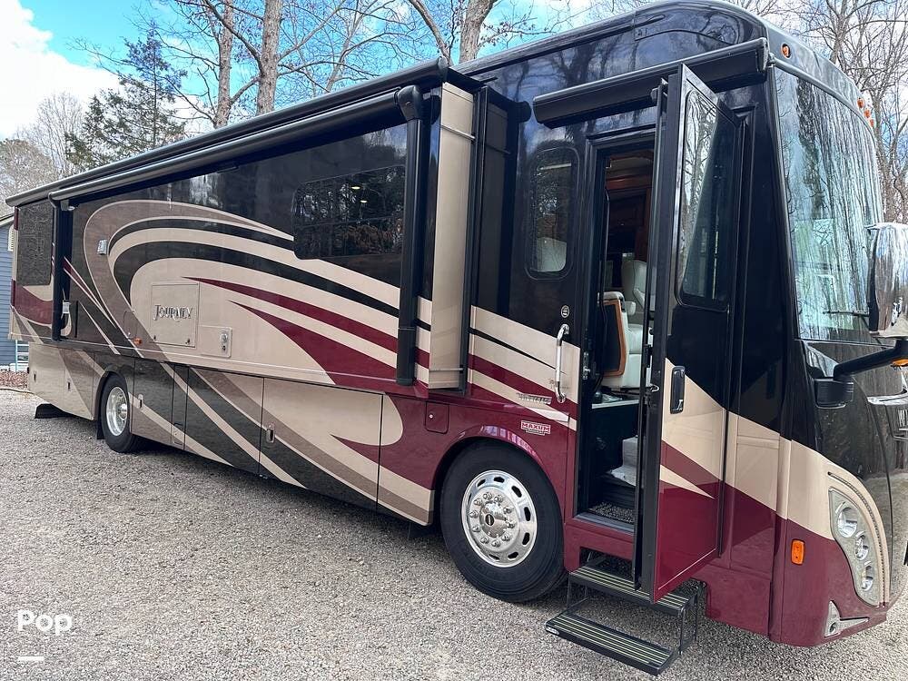2017 Winnebago Journey 36M - Used Diesel Pusher For Sale by Pop RVs in Archer Lodge, North Carolina features Generator, Slideout, Awning, Air Conditioning, Leveling Jacks