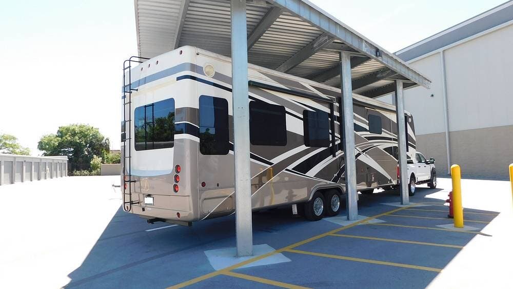 2018 Mobile Suites 39DBRS3 by DRV from Pop RVs in Fort Pierce, Florida