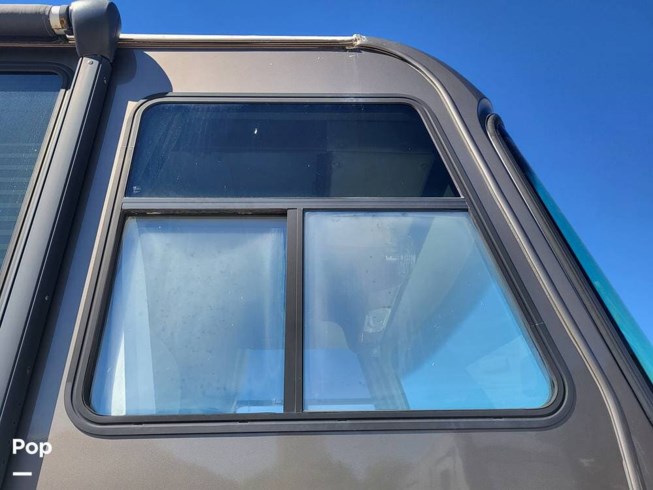 Unit Image