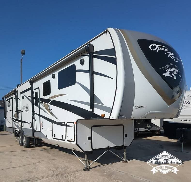 Used 2022 Highland Ridge Open Range 395BHS available in Burleson, Texas