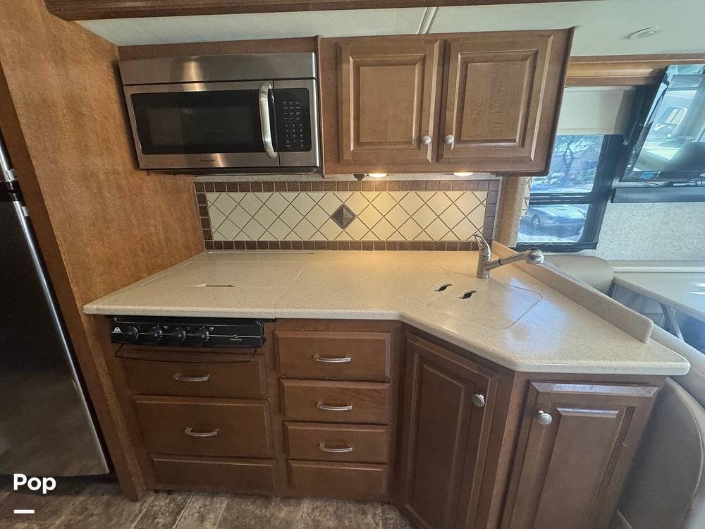 2013 Palazzo 33.2 by Thor Motor Coach from Pop RVs in Litchfield Park, Arizona