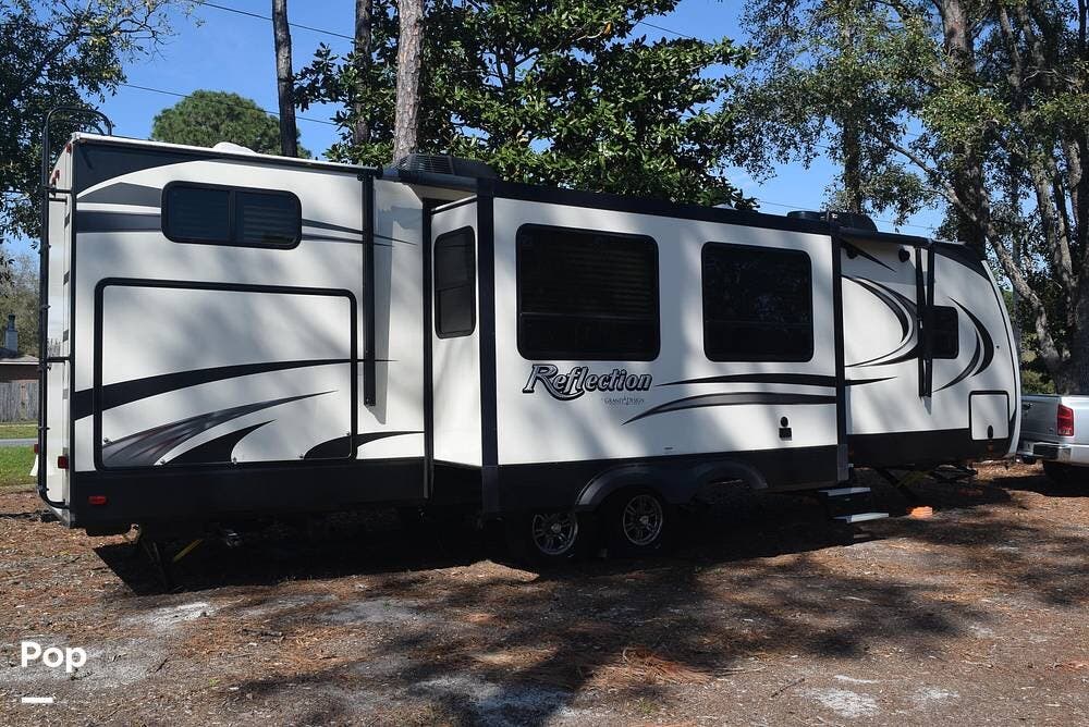 Used 2019 Forest River Reflection 312BHTS available in Navarre, Florida