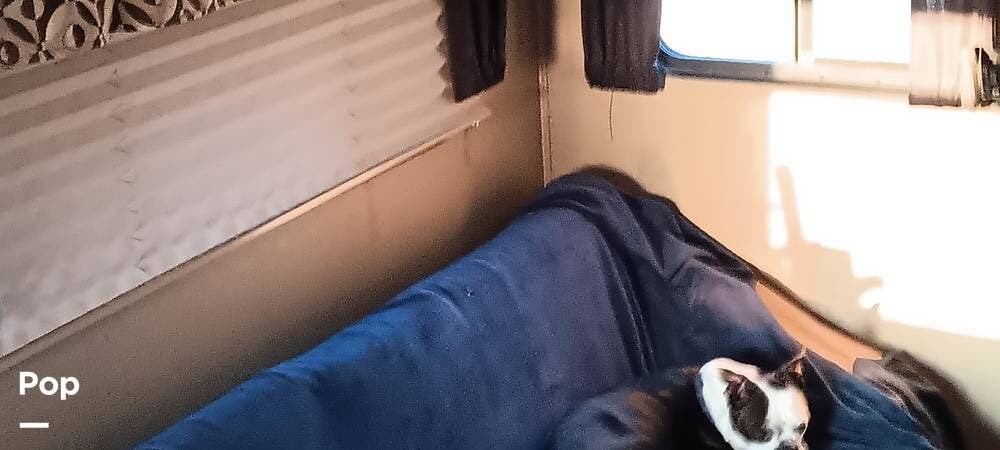 2016 Coachmen Chaparral 390QSMB - Used Fifth Wheel For Sale by Pop RVs in Bristolville, Ohio features Slideout, Awning, Air Conditioning