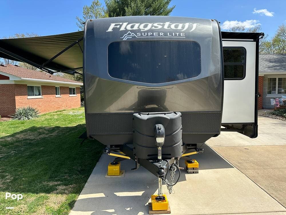 2023 Forest River Flagstaff 26FKBS - Used Travel Trailer For Sale by Pop RVs in Belleville, Illinois features Awning, Air Conditioning, Slideout