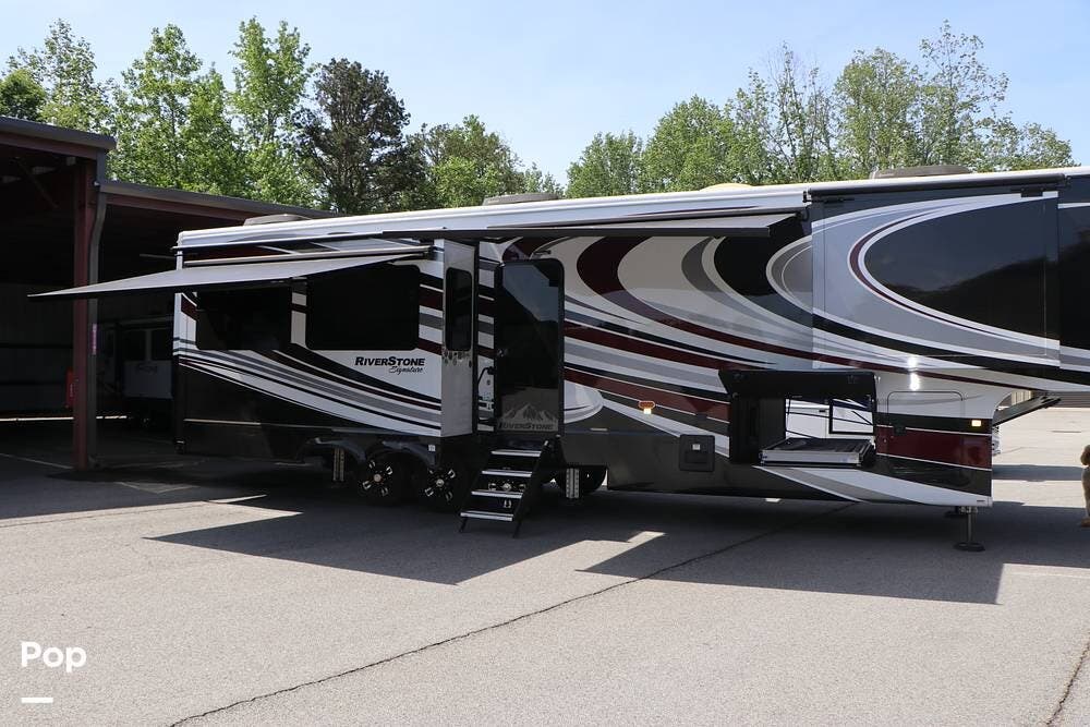 2023 Forest River RiverStone 41RL - Used Fifth Wheel For Sale by Pop RVs in Flowery Branch, Georgia features Slideout, Air Conditioning, Generator, Leveling Jacks, Awning