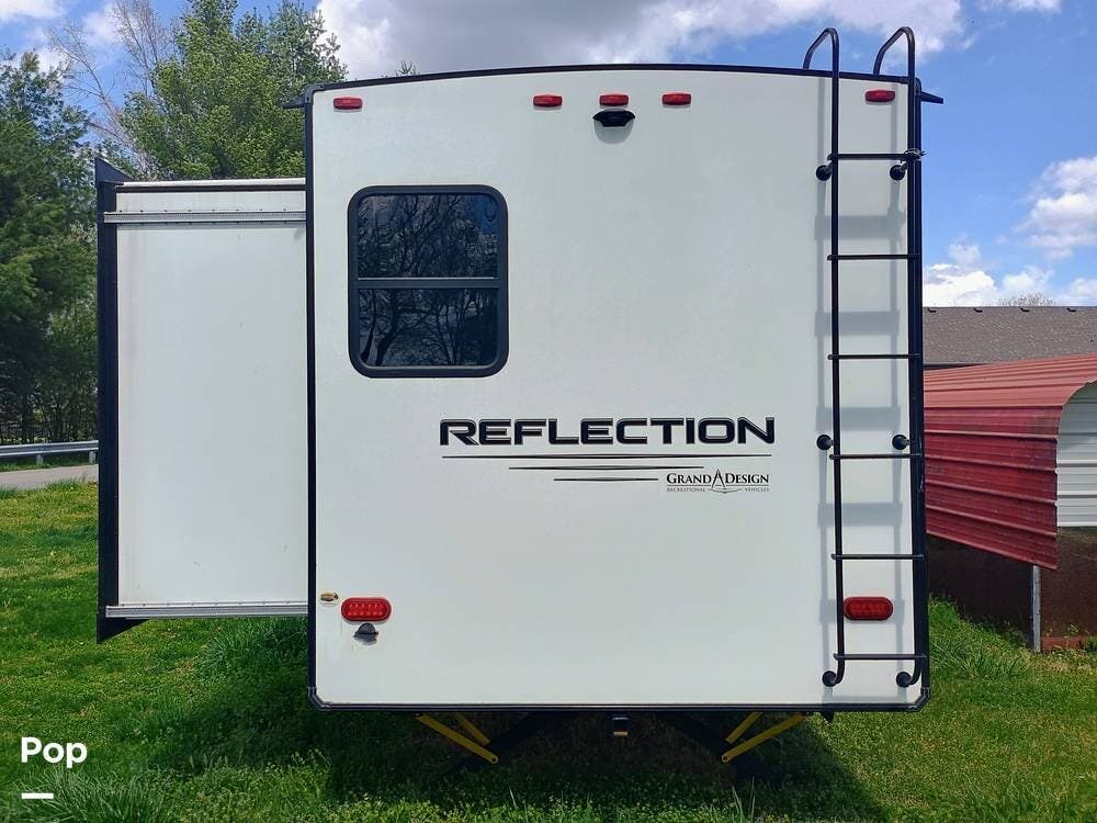 Used 2020 Forest River Reflection 312BHTS available in Manchester, Tennessee