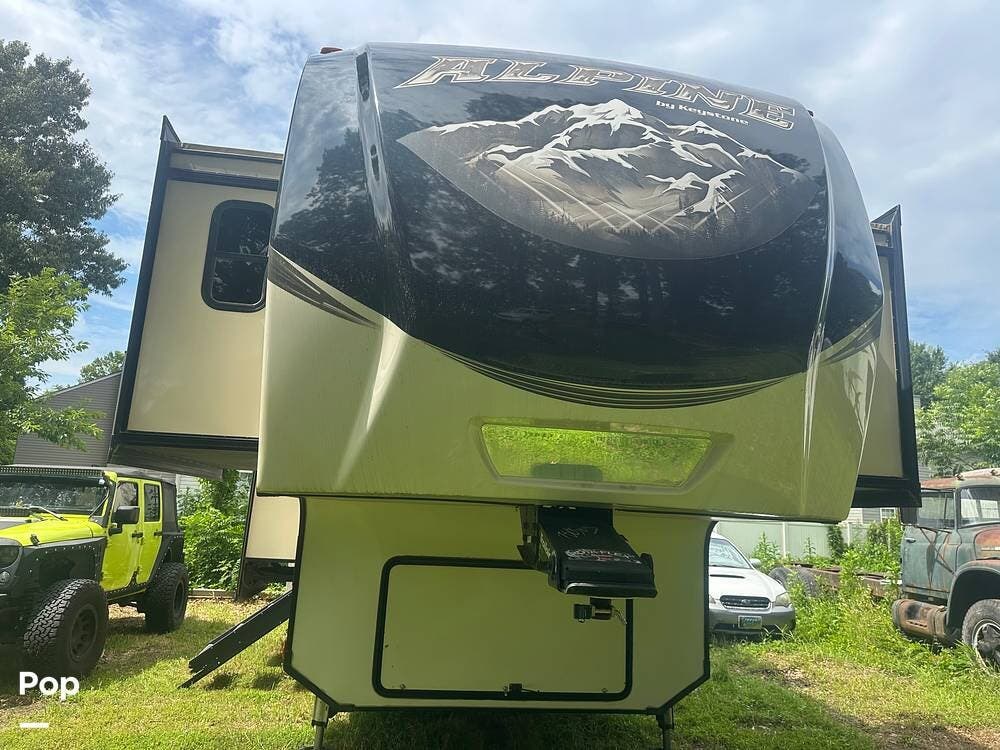 2017 Alpine 3661FL by Keystone from Pop RVs in Norfolk, Virginia