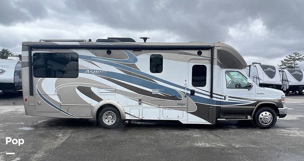 2016 Winnebago Aspect 27D - Used Class C For Sale by Pop RVs in Orono, Maine features Air Conditioning, Awning, Generator, Leveling Jacks, Slideout