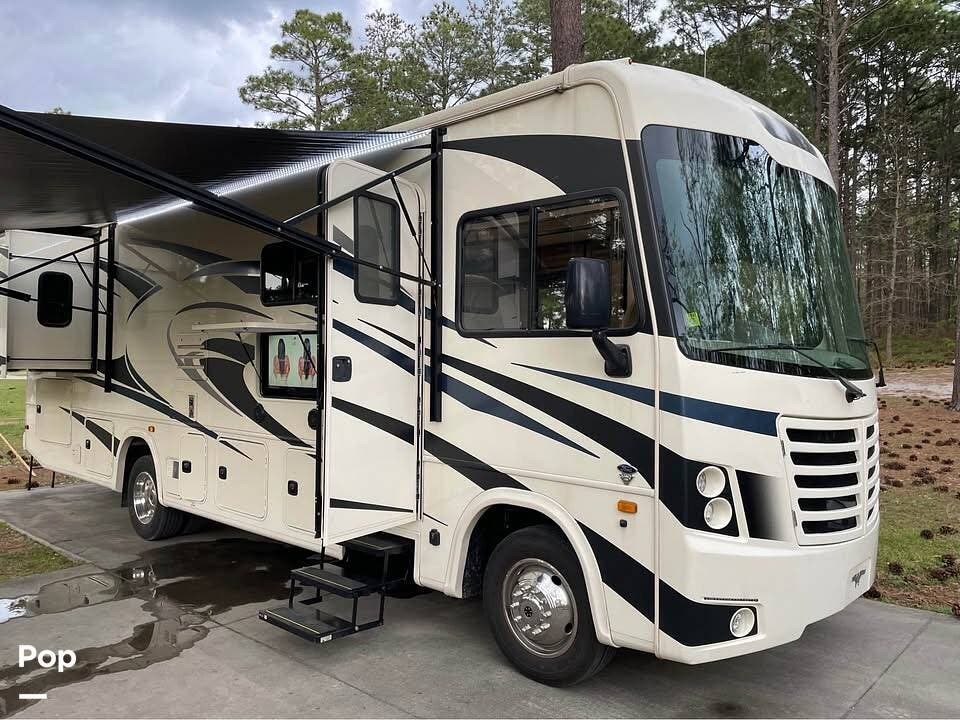 2020 Forest River FR3 30DS - Used Class A For Sale by Pop RVs in Timmonsville, South Carolina features Air Conditioning, Awning, Slideout, Leveling Jacks, Generator