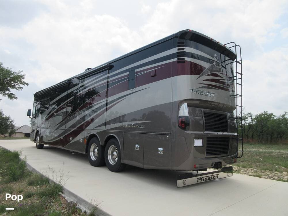 2018 Phaeton 44 OH by Tiffin from Pop RVs in Spicewood, Texas