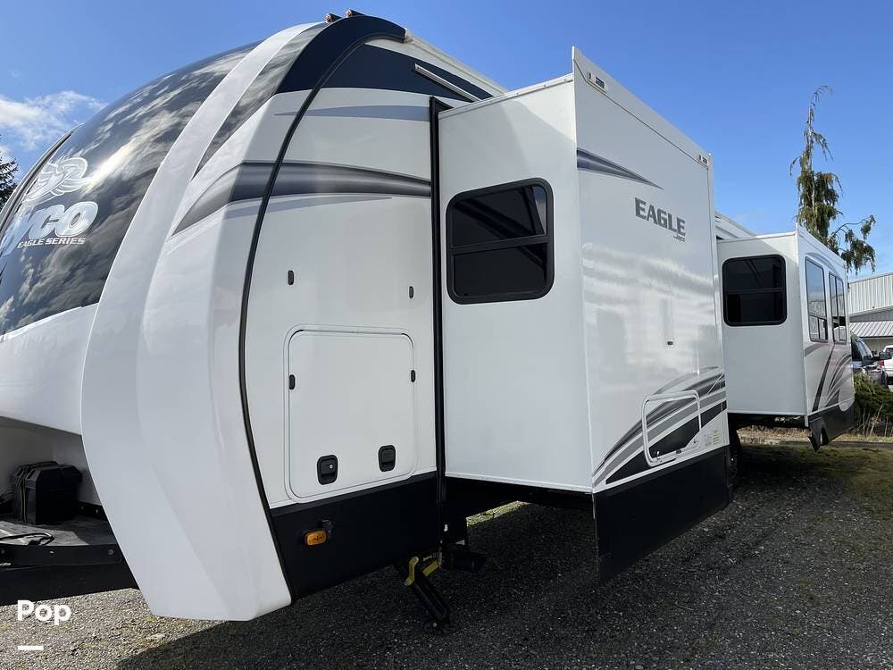 2021 Jayco Eagle 332 CBOK - Used Travel Trailer For Sale by Pop RVs in Bellingham, Washington features Awning, Slideout, Air Conditioning