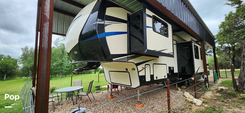 2018 Cameo 3851BH by CrossRoads from Pop RVs in Nemo, Texas