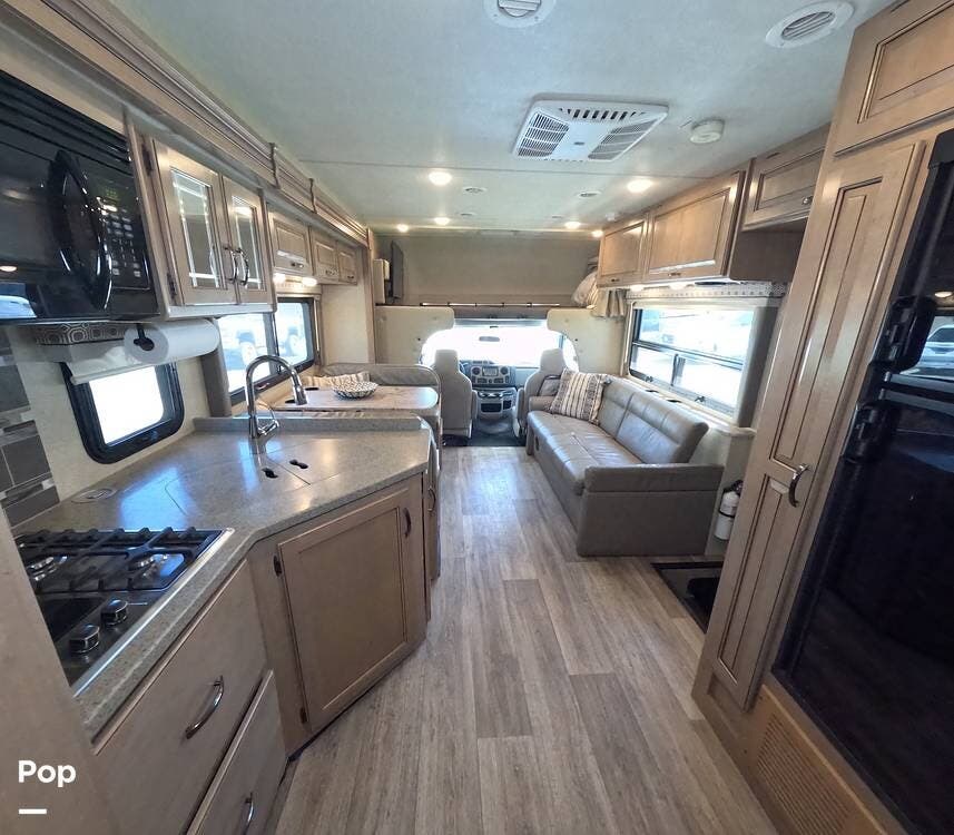 2018 Thor Motor Coach Four Winds 31E (Bunkhouse) - Used Class C For Sale by Pop RVs in Winchester, California features Generator, Leveling Jacks, Awning, Slideout, Air Conditioning