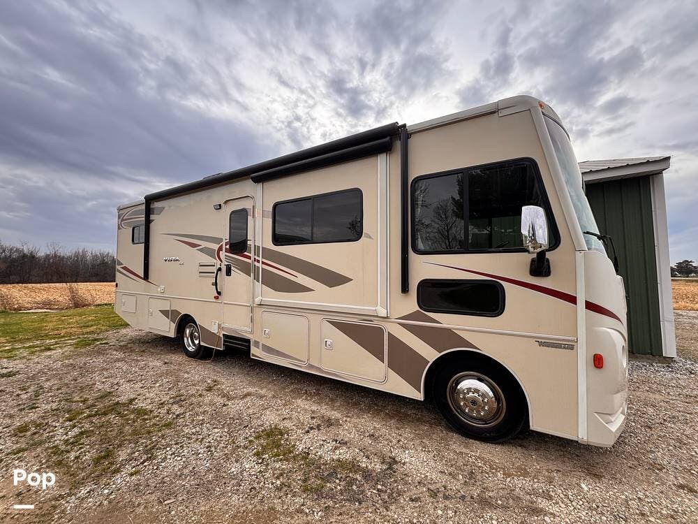 2018 Winnebago Vista LX 30T - Used Class A For Sale by Pop RVs in Marne, Michigan features Slideout, Awning, Air Conditioning, Leveling Jacks, Generator