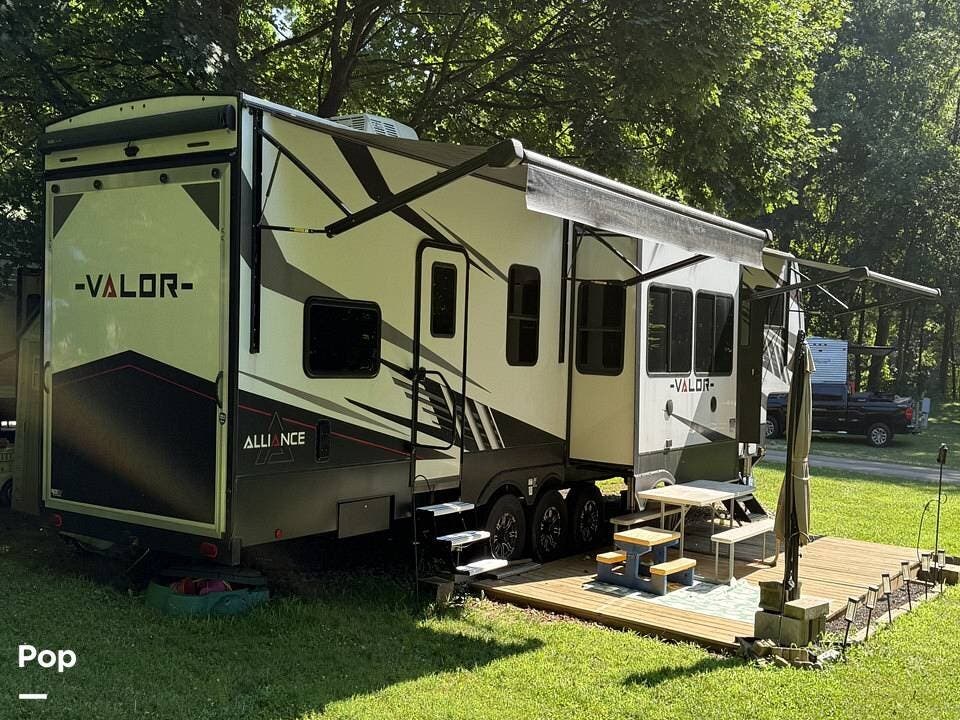 2022 Alliance RV Valor 41V15 - Used Toy Hauler For Sale by Pop RVs in Glenmont, Ohio features Awning, Leveling Jacks, Air Conditioning, Slideout